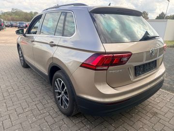 Volkswagen Tiguan - 2