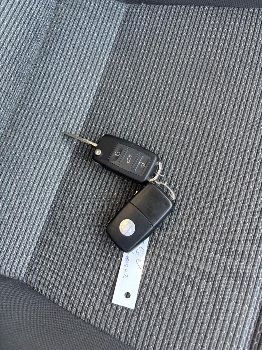 Volkswagen Golf 2008 — photo 35