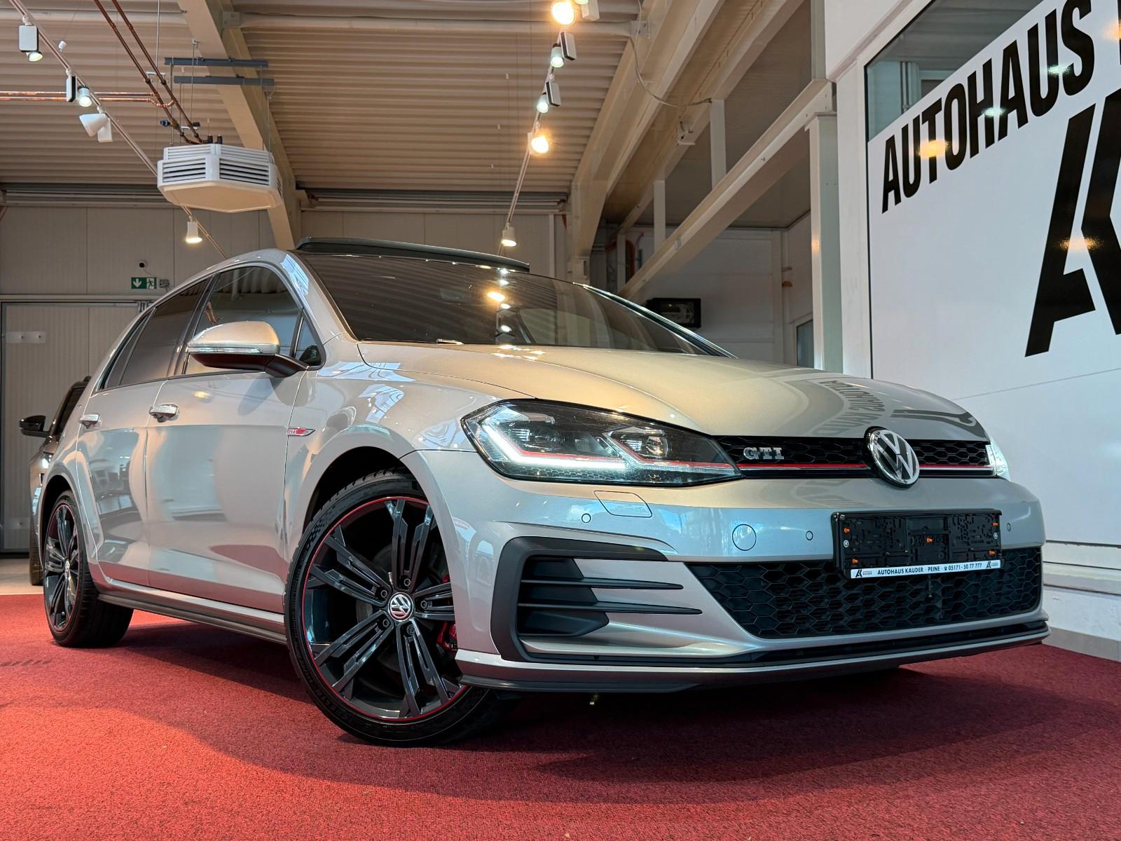 Volkswagen Golf GTI *LED*Pano*Navi*