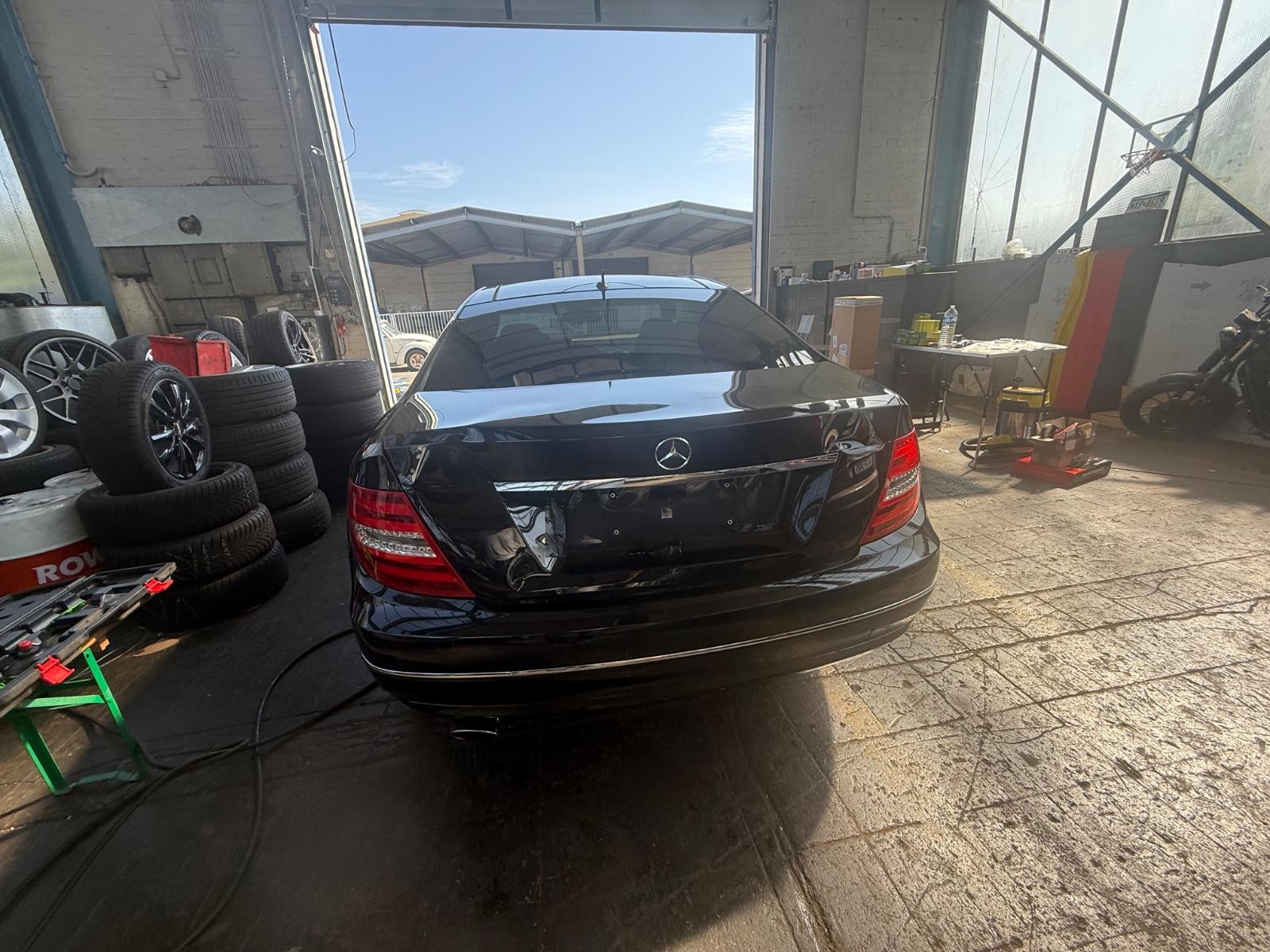 Mercedes-Benz CE 220 C 220 CDI BlueEFF. Coupé Standard