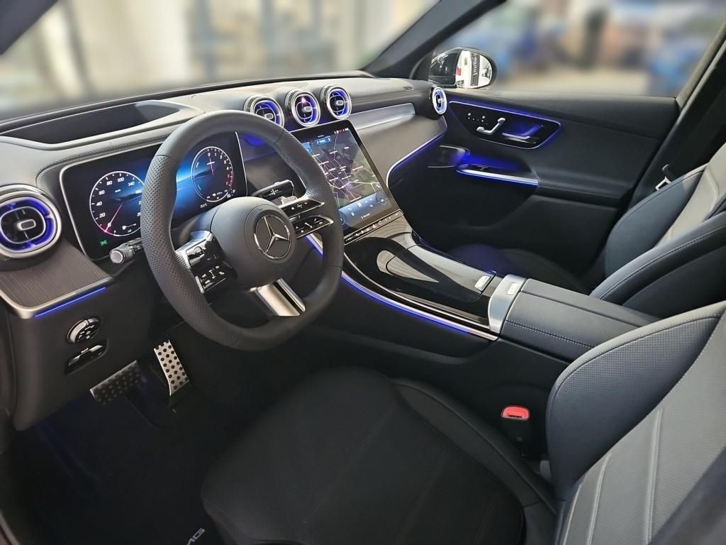 Fahrzeugabbildung Mercedes-Benz GLC 300 de 4M +AMG+AHK+AIRMATIC+DIGI+HEAD+PANO++