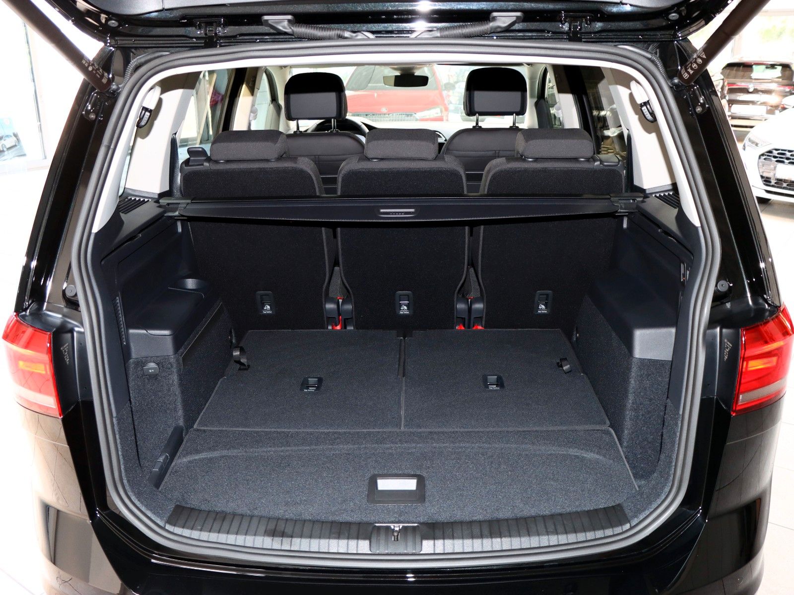 Volkswagen Touran - Bild 44