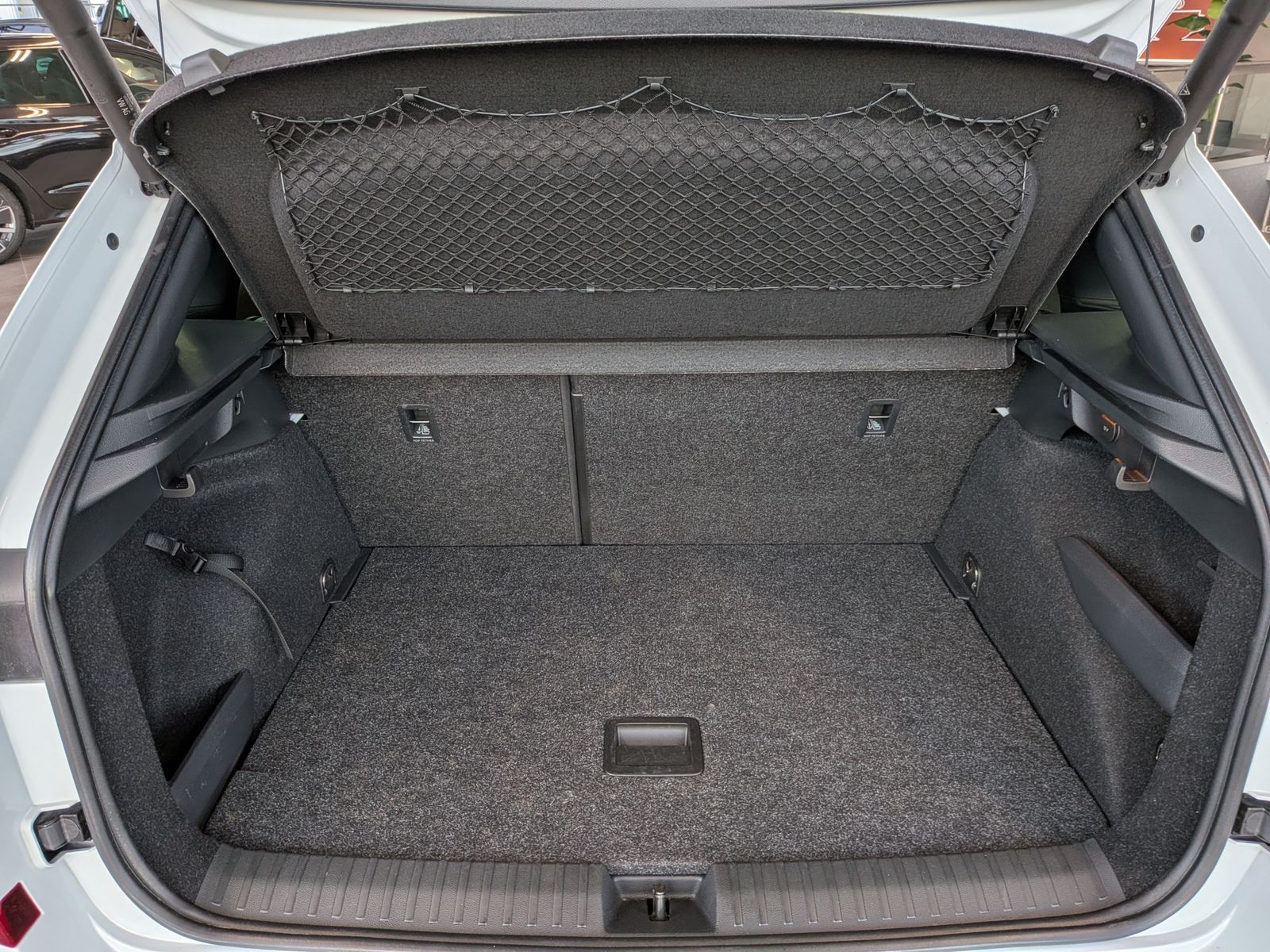 Fahrzeugabbildung SKODA Kamiq 1.5 TSI DSG Monte Carlo Pano Matrix 5J.GAR