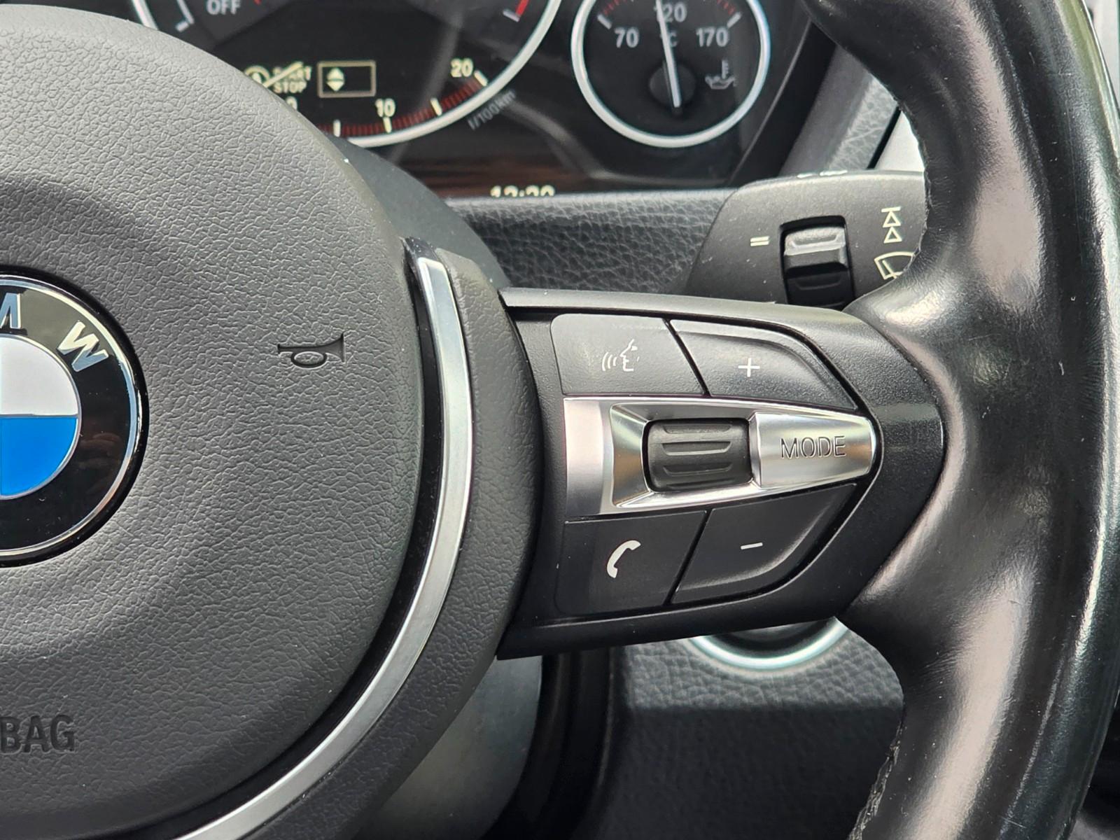 BMW 320 i M Sport*1.Hand*Scheckheft gepflegt*Ambient