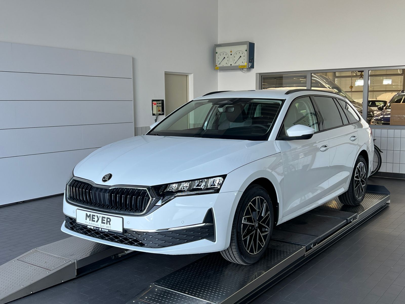 Fahrzeugabbildung SKODA Octavia Combi Balance 2.0 TDI DSG *AHK,Rückfahrk