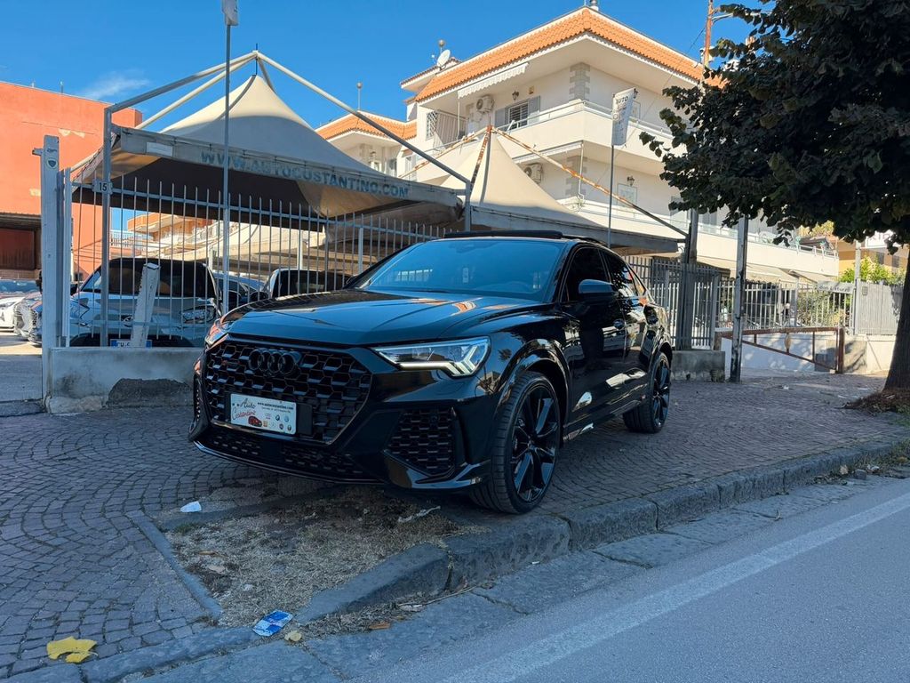 Image of Audi Q3