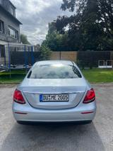 Mercedes-Benz E 220 d Autom. - - Mercedes-Benz E 220 in Essen