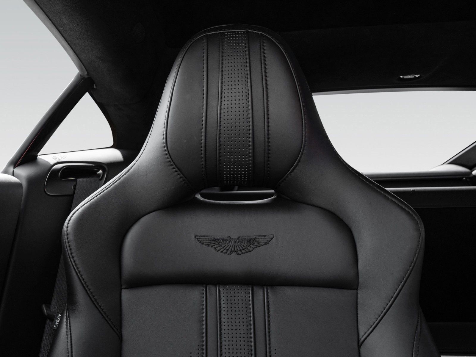 Aston Martin V8 Vantage Coupé | Carbon Interior | Style Pack foto 19