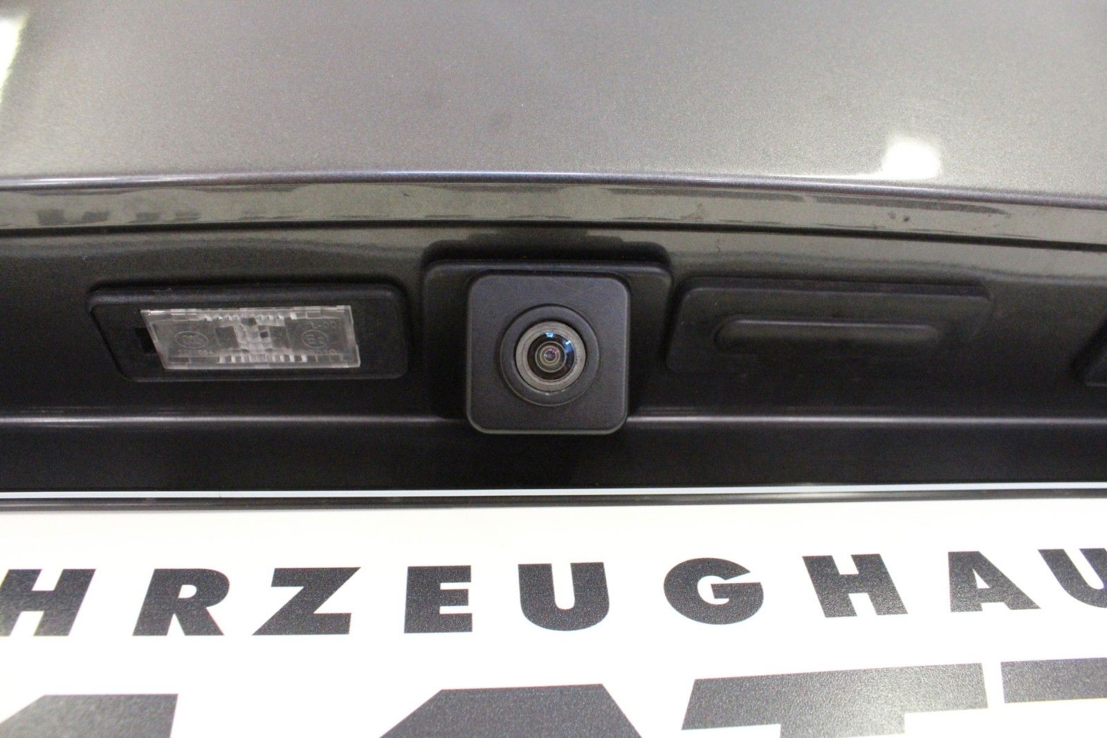 Fahrzeugabbildung Peugeot 5008 Allure 2.0 Blue HDi 150  7 Sitzer