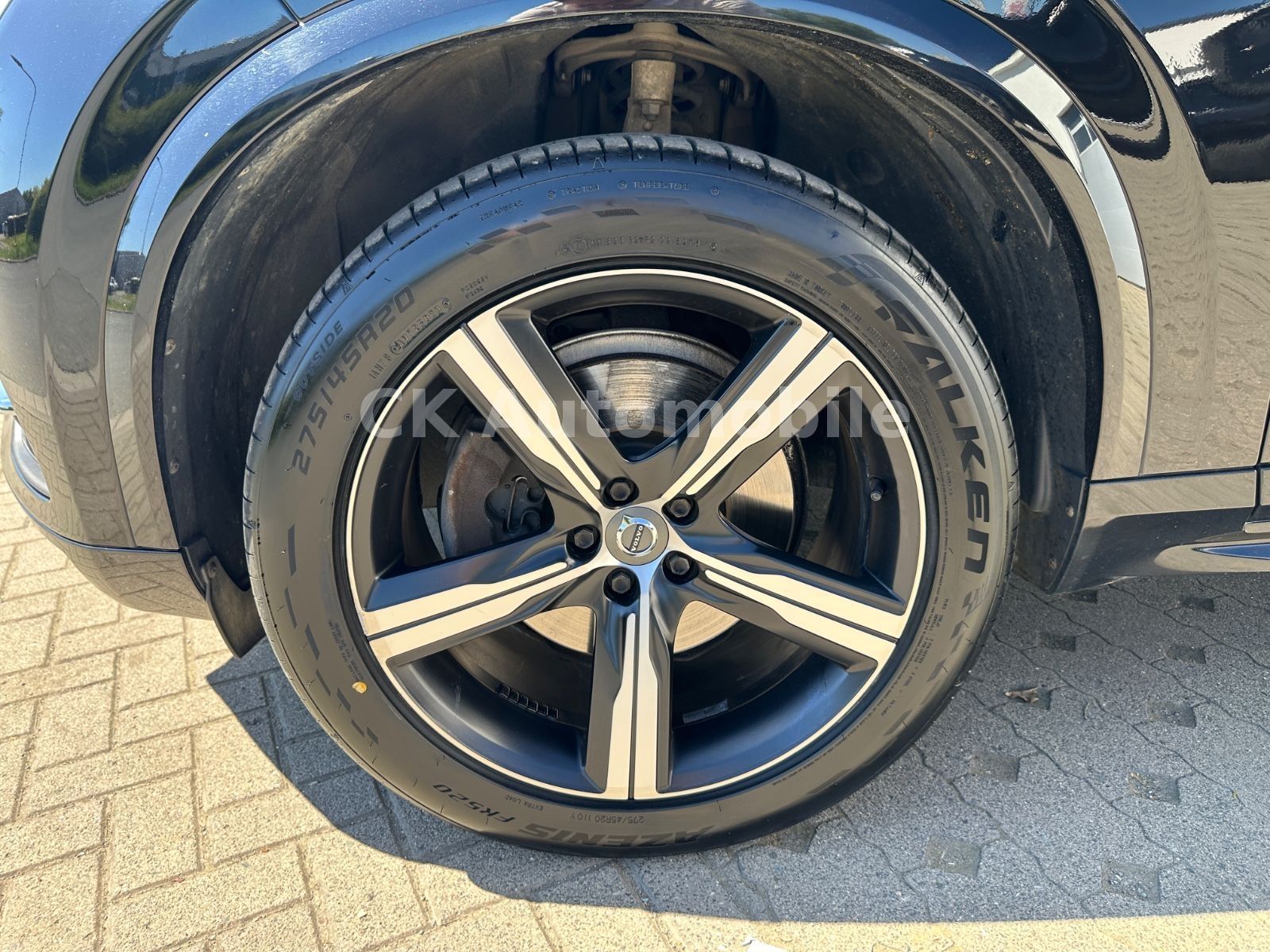 Fahrzeugabbildung Volvo XC90 T5 Inscription AWD/7Sitze/BLIS/LED/360°/AHK