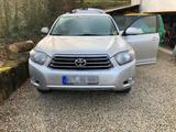 Toyota Highlander/ Kluger AWD 7 Sitzer - Toyota Highlander mit Benzin-Antrieb