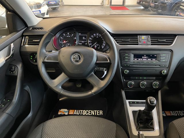 MYAUTOCENTER – Gebraucht- und Jahreswagen mit Werkstattservice in Pfaffenhofen Skoda Octavia Combi Ambition *2. Hand*Klima*PDC*Radio*