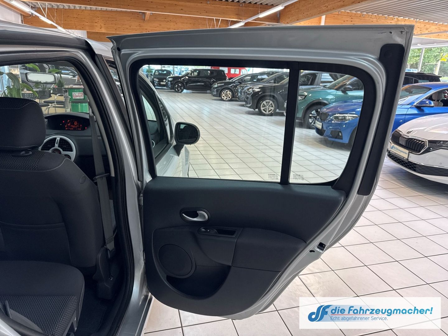 Fahrzeugabbildung Renault Modus Dynamique 1,6 Automatik Klima el.SP Spieg.