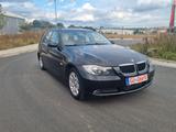 BMW 320 Touring * Tüv Neu * 193tkm - BMW 320 aus 2008: Kombi