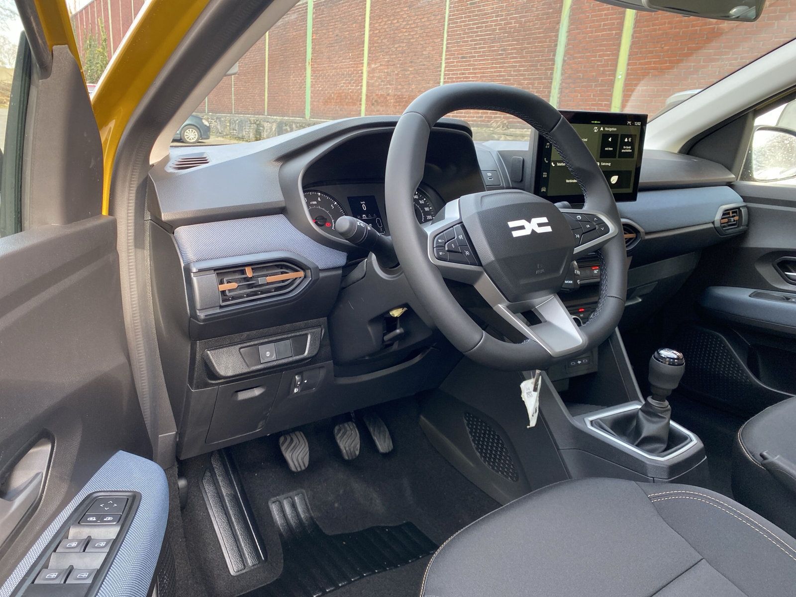 Dacia Sandero - Bild 10