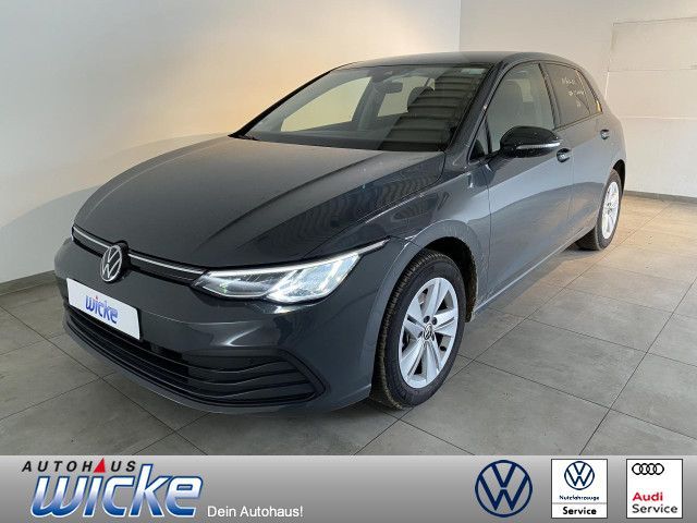 Volkswagen Golf VIII 1.5 eTSI DSG Life NAVI KLIMA PDC LED