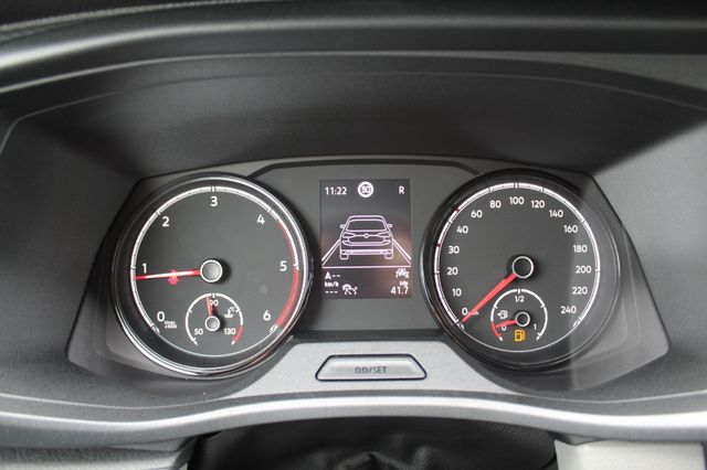 Volkswagen T6.1 Kasten Kombi 150PS DSG LED Navi ALU Extras