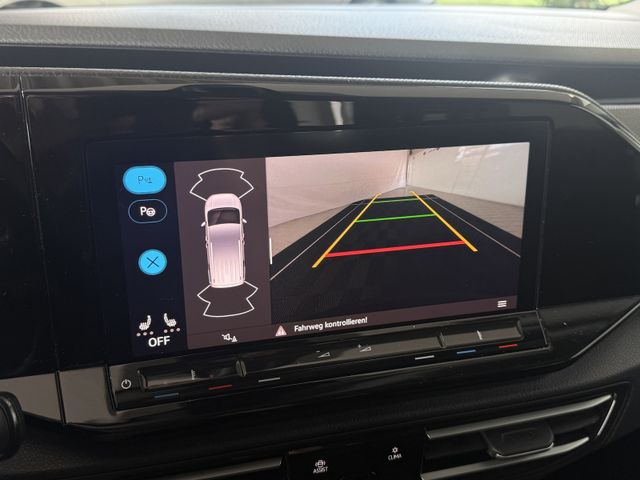 Volkswagen Caddy Maxi 2.0TDI DSG STYLE LED NAV ACC FLÜGEL