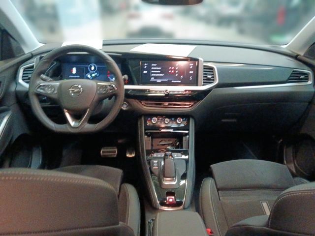 Grandland GSe 4x4 Plug-In-Hybrid Automatik