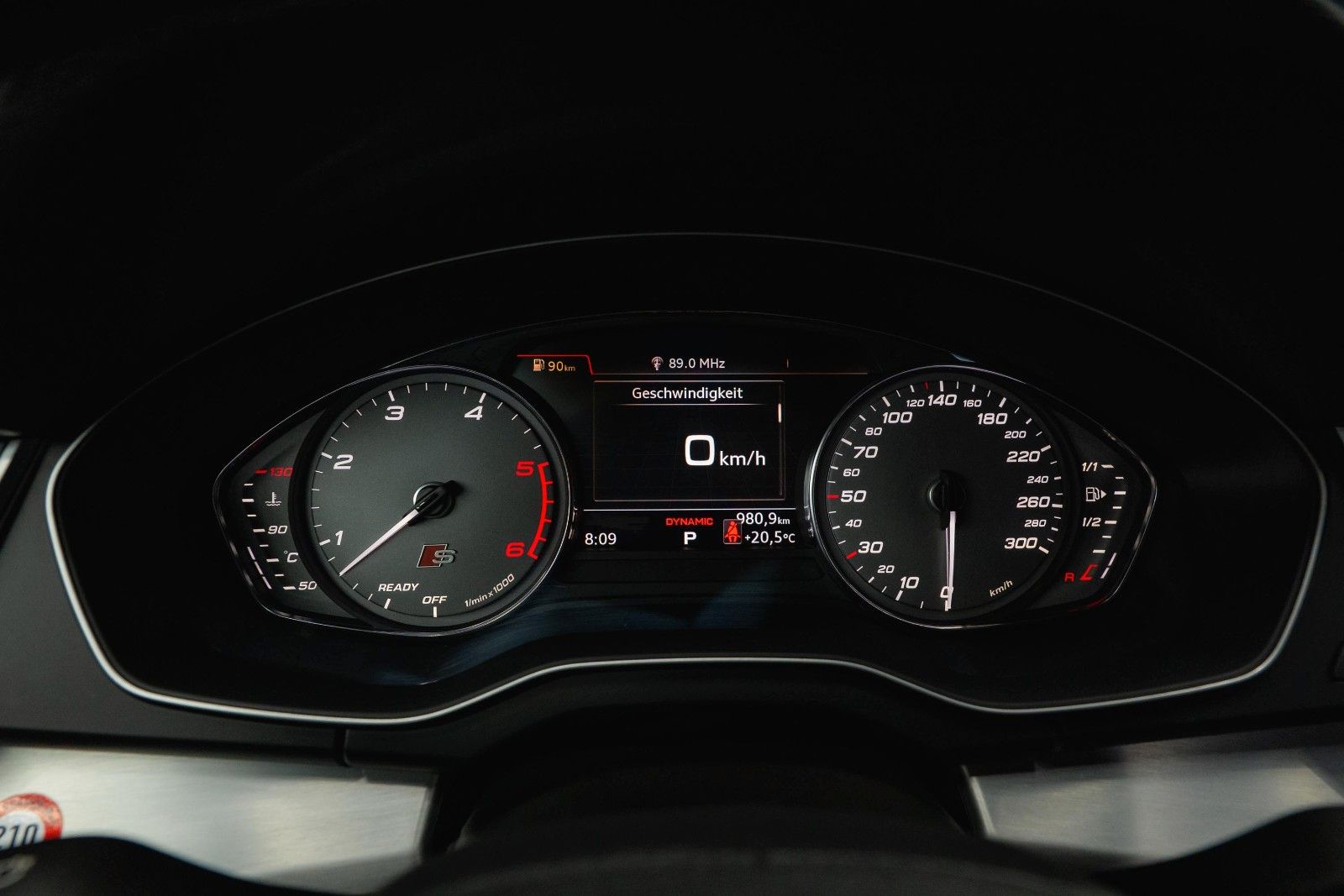 Fahrzeugabbildung Audi SQ5 3.0 TDI quattro Optik-Paket Schwarz *LED*19%