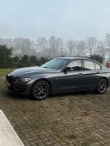 BMW F30 316d - BMW 316: F30