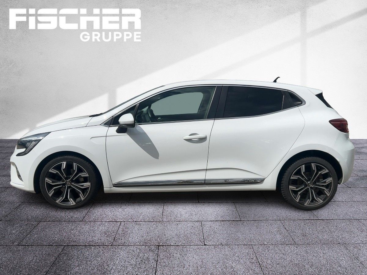 Fahrzeugabbildung Renault Clio TCe 140 Intens Navi Kamera SHZ - mit KI generiert/bearbeitet