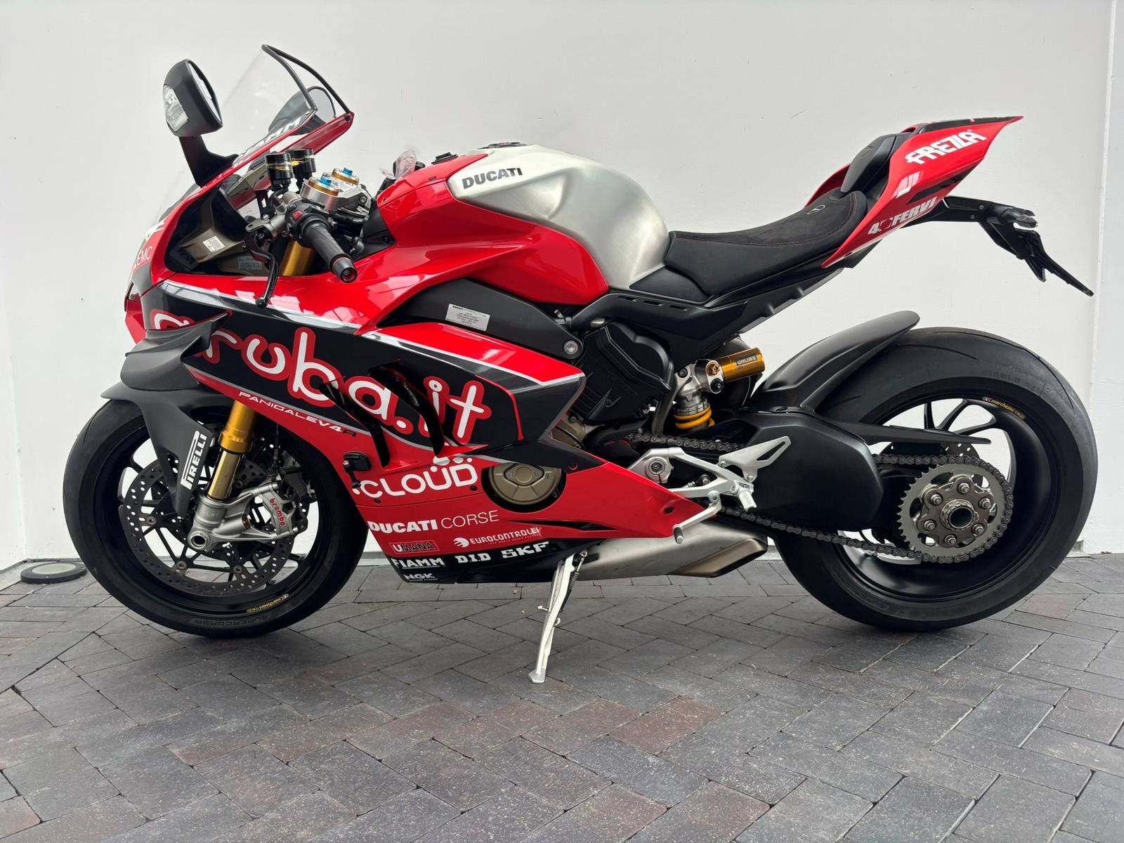 Ducati Panigale V4 R