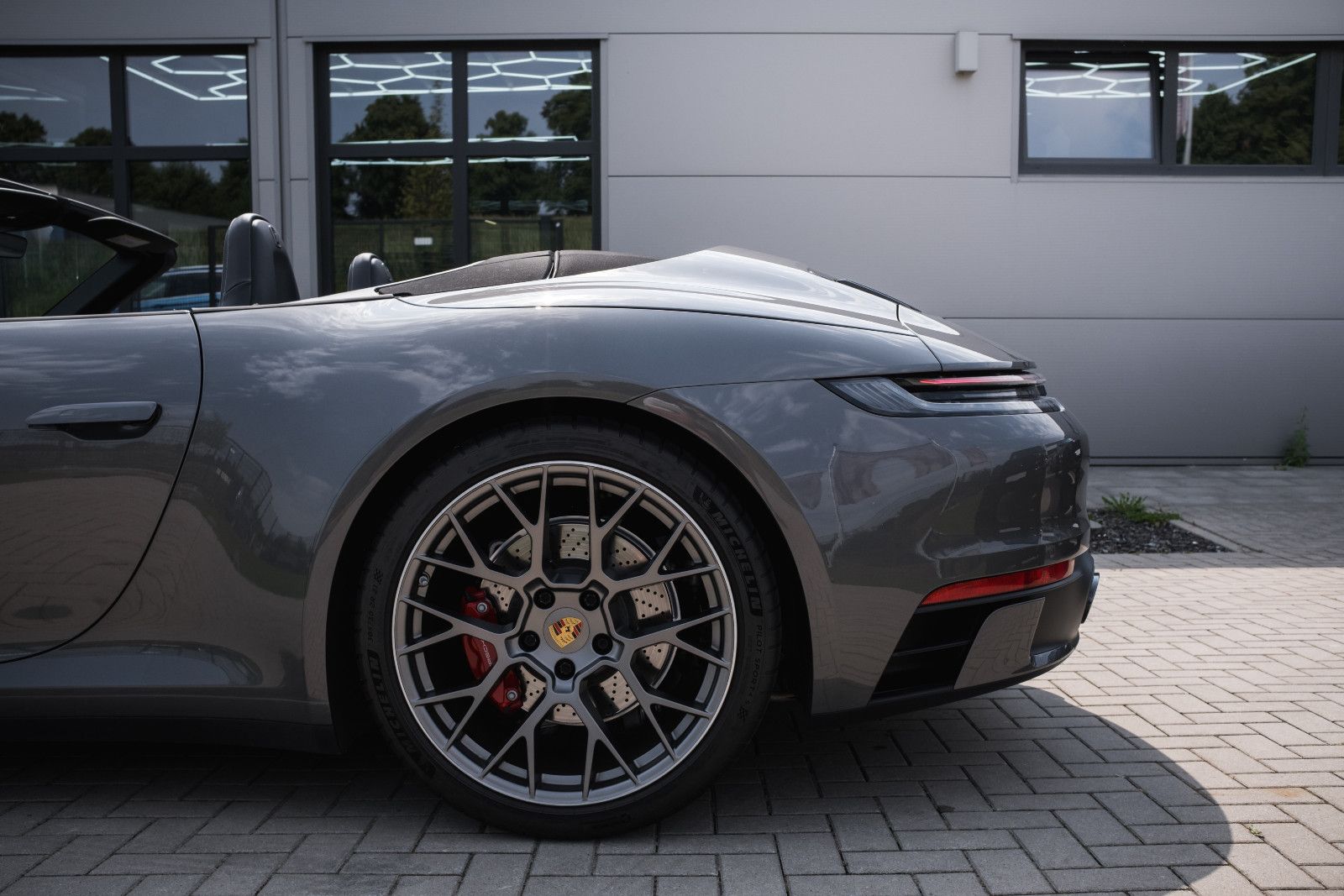 Fahrzeugabbildung Porsche 992/911 Carrera S Cabriolet-Approved-BOSE-Sound