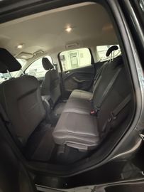 Ford Kuga - 12