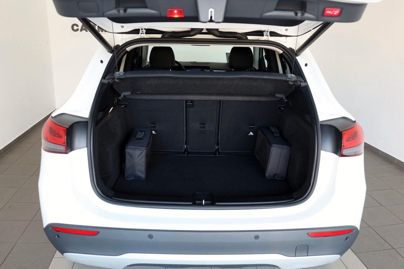 Fahrzeugabbildung Mercedes-Benz GLA 250 e Style,TLeder,Navi,LED,Kamer,CarPlay+WR