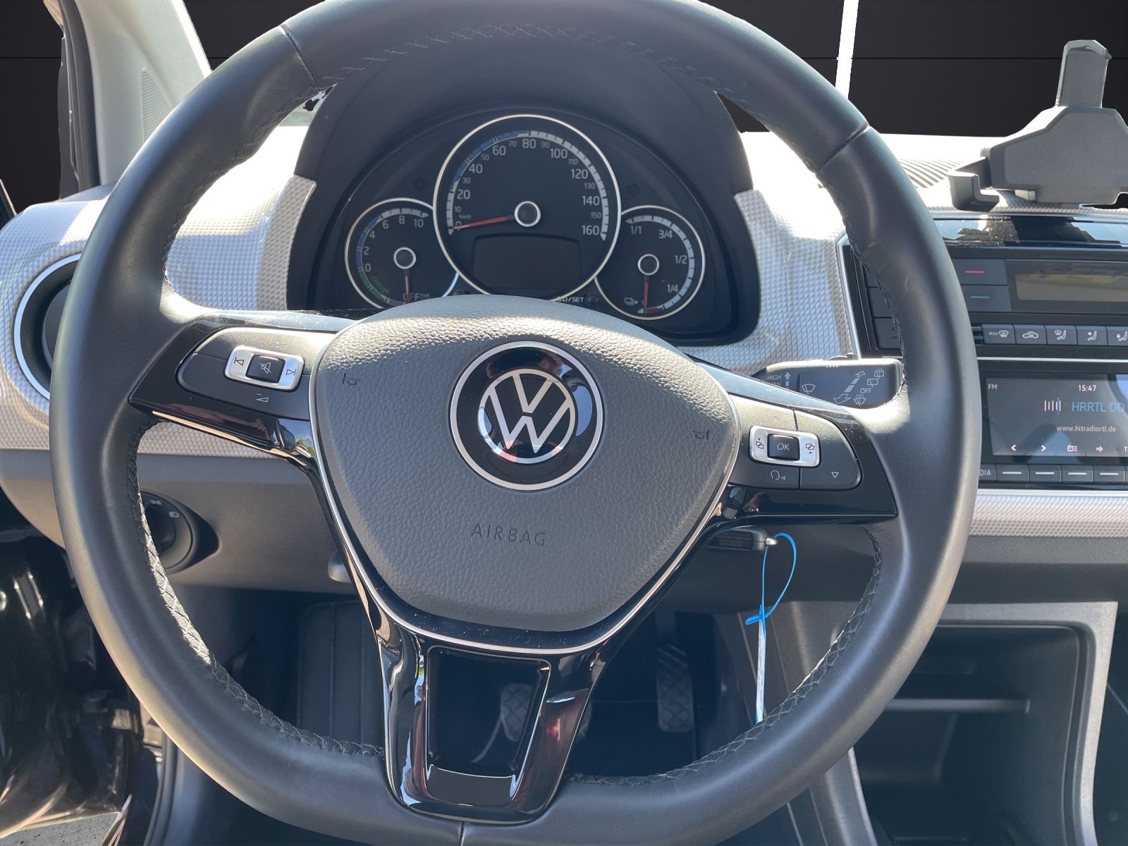 Fahrzeugabbildung Volkswagen e-up! Style Plus CCS Bluetooth SHZ