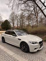 BMW M5 Competition Vollausstattung ServiceNeu  - BMW M5 mit Panoramadach