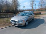 Volvo V70 D5 mit Summum Ausstattung  - Volvo V70 Summum mit Diesel-Antrieb