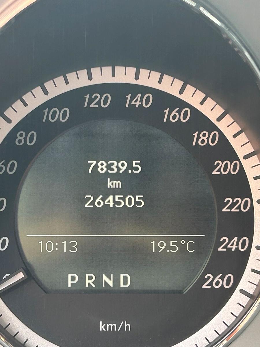 Mercedes-Benz C250 2010 — photo 5