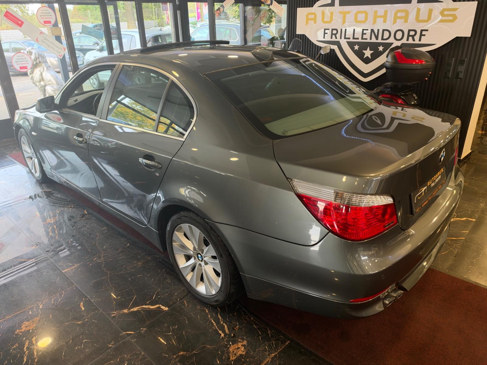 BMW 525i E60 2.5 218 ch • BVA • Cuir Dakota • Toit Ouvrant • PDC