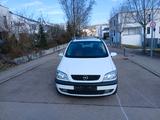 Opel Zafira 1.8 16V Elegance Elegance - Opel Zafira Elegance mit Benzin-Antrieb