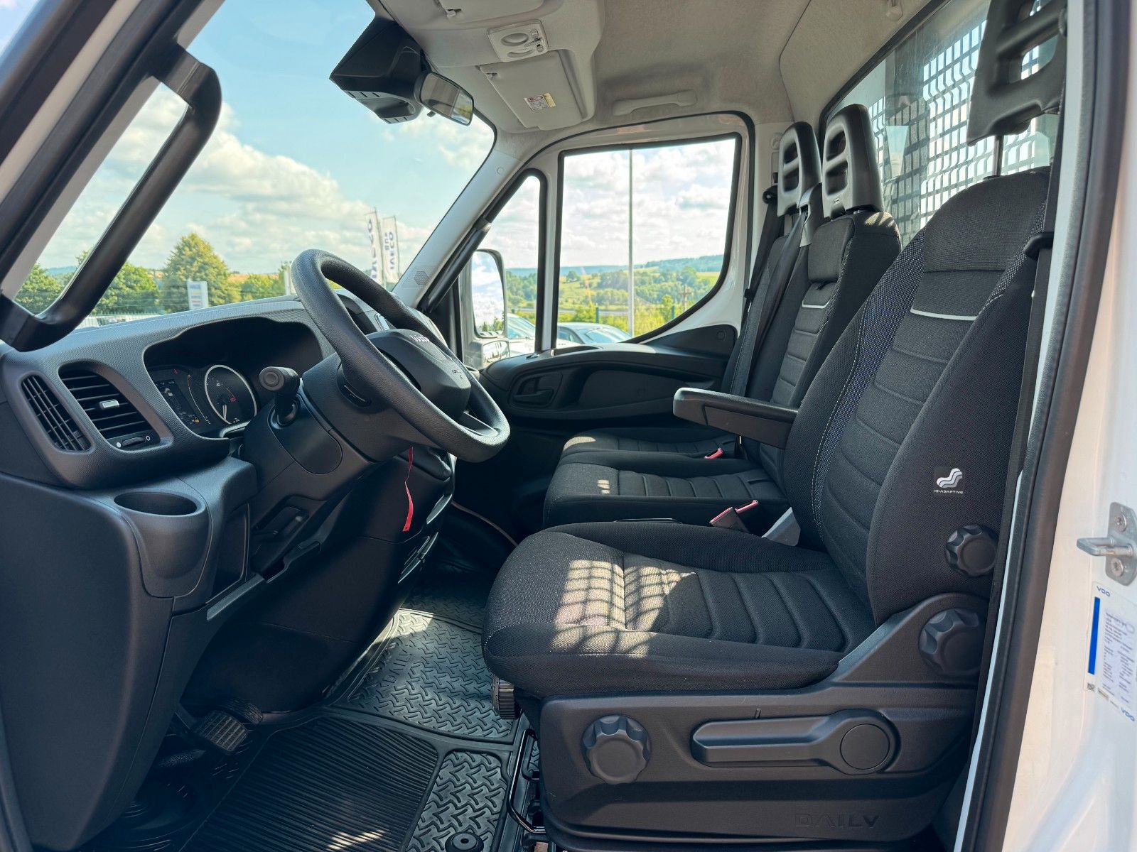 Fahrzeugabbildung Iveco Daily 70C18 HA8 3.0L A8 *R.4.350mm*Automatik*AHK