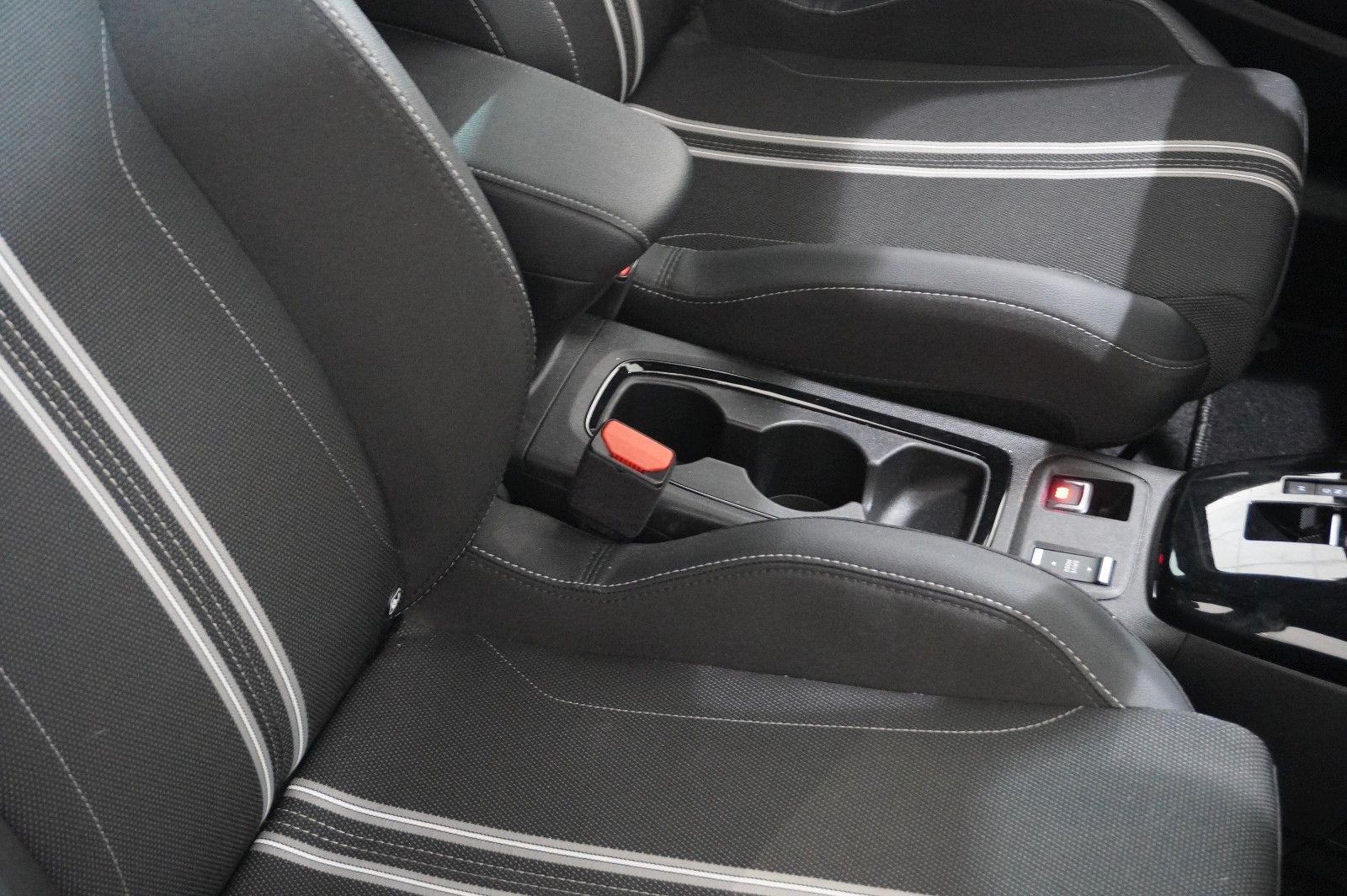 Fahrzeugabbildung Opel Corsa F 1.2T GS SPORT NAVI/LED/KAMERA/SPORT/DAB+