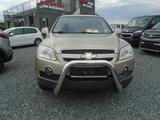 Chevrolet Captiva 2.4 LT 4WD - Chevrolet Captiva mit Benzin-Antrieb