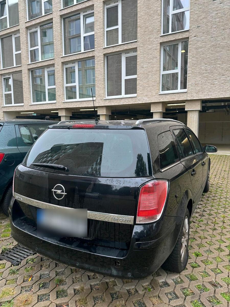 Opel Astra 2006 — photo 9