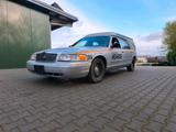 Ford Crown Victoria Leichenwagen - Ford: Victoria