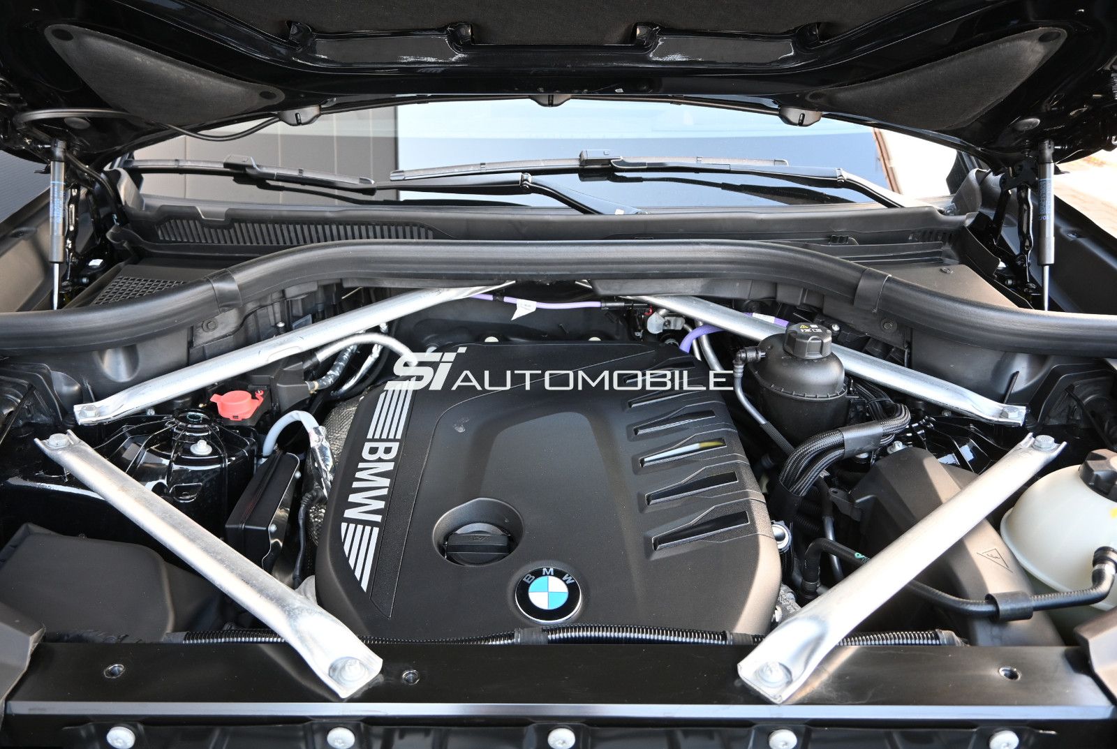Fahrzeugabbildung BMW X5 xDr.30d °ACC°AHK°ALCANTARA°LUFT°MERINO°STHZG°