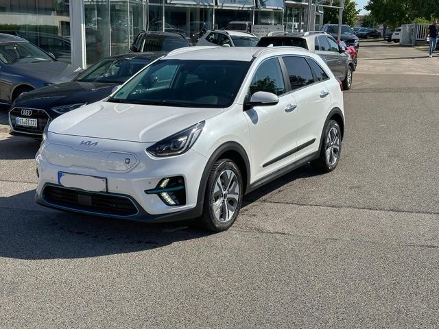 Kia e-Niro Spirit ACC LM KlimaA WPumpe PDC SpurH