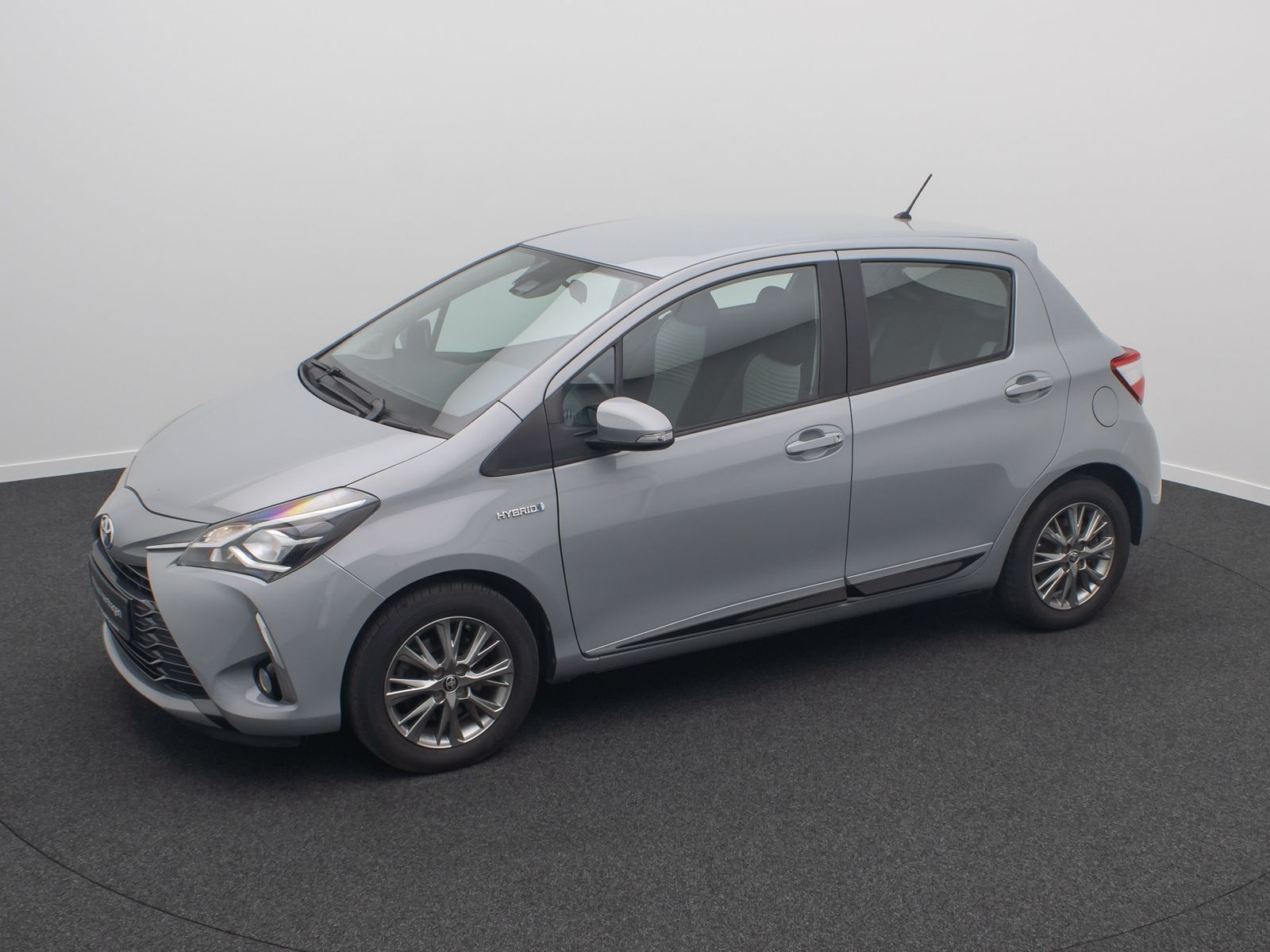 Fahrzeugabbildung Toyota Yaris Hybrid Basis Tempomat Touch KlimaAt HAC LM