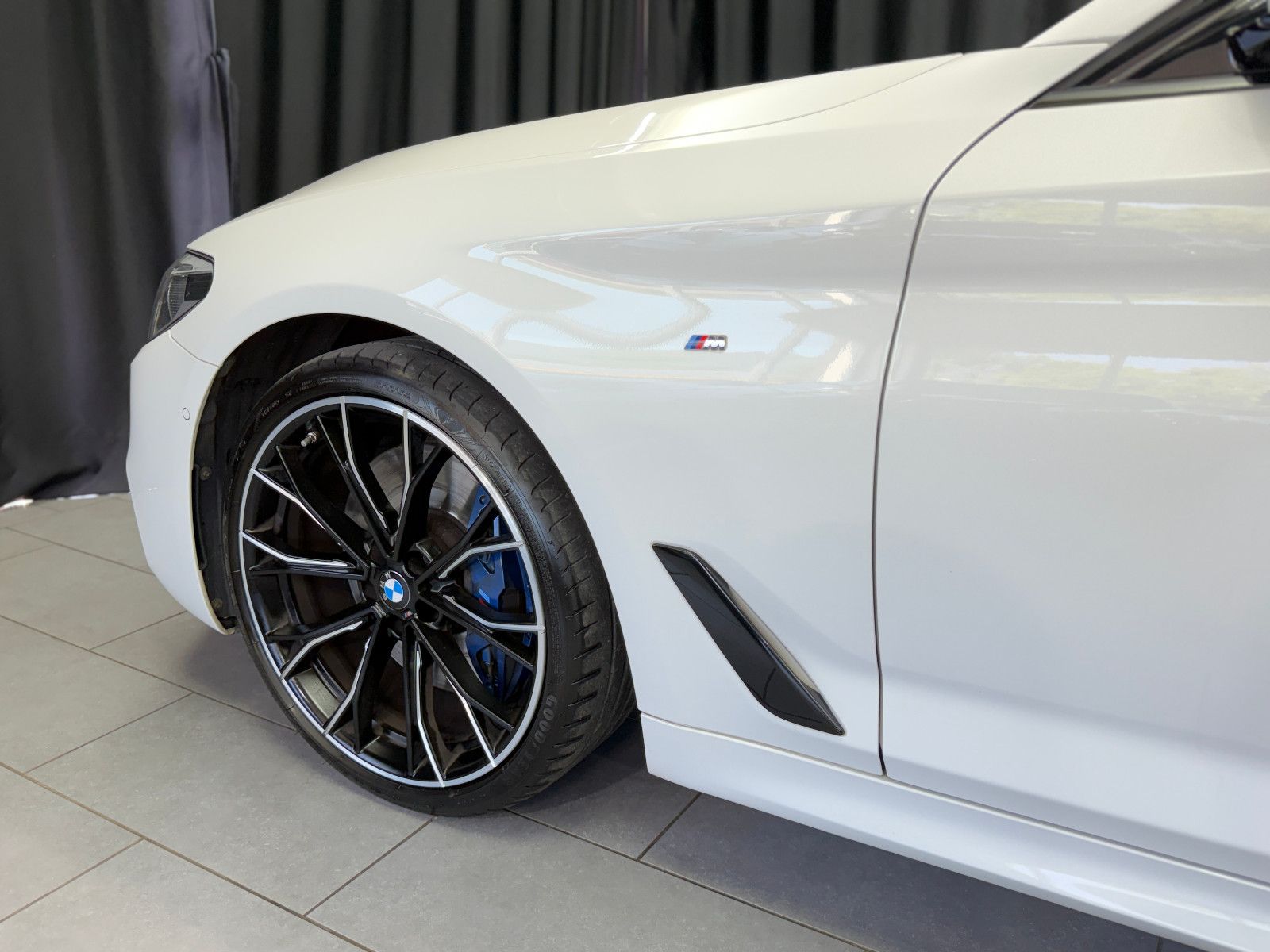 Fahrzeugabbildung BMW 540i xDrive Touring M Sport |AHK|HuD|HiFi|PANO