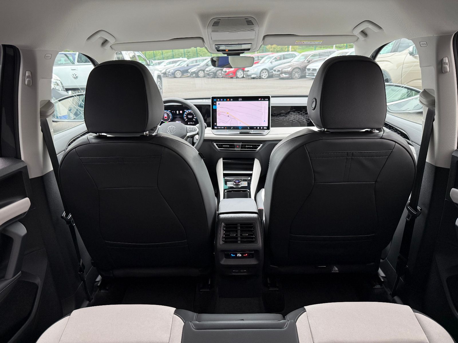 Fahrzeugabbildung Volkswagen Tiguan Elegance AHK ACC HUD LED-Matrix Massage