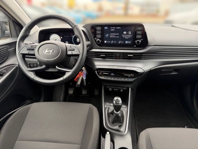 Fahrzeugabbildung Hyundai i20 Advanced 1.0 T-GDI +CARPLAY+TEMPOMAT+SHZ+RFK