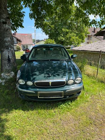 Jaguar X Type