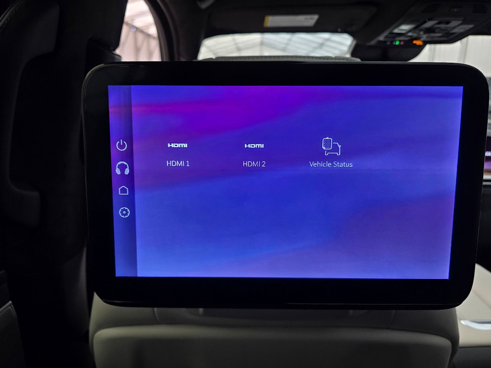 Fahrzeugabbildung Cadillac Escalade Sport Platinum T1: 129.000 EUR, Stock !