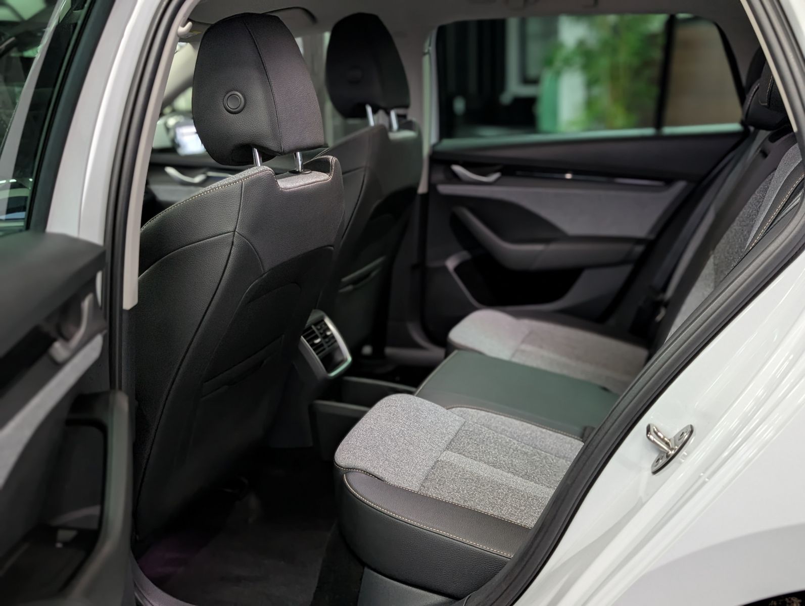 Fahrzeugabbildung SKODA Octavia 1.5 TSI mHEV Style ACC AHK 5J.-Garantie